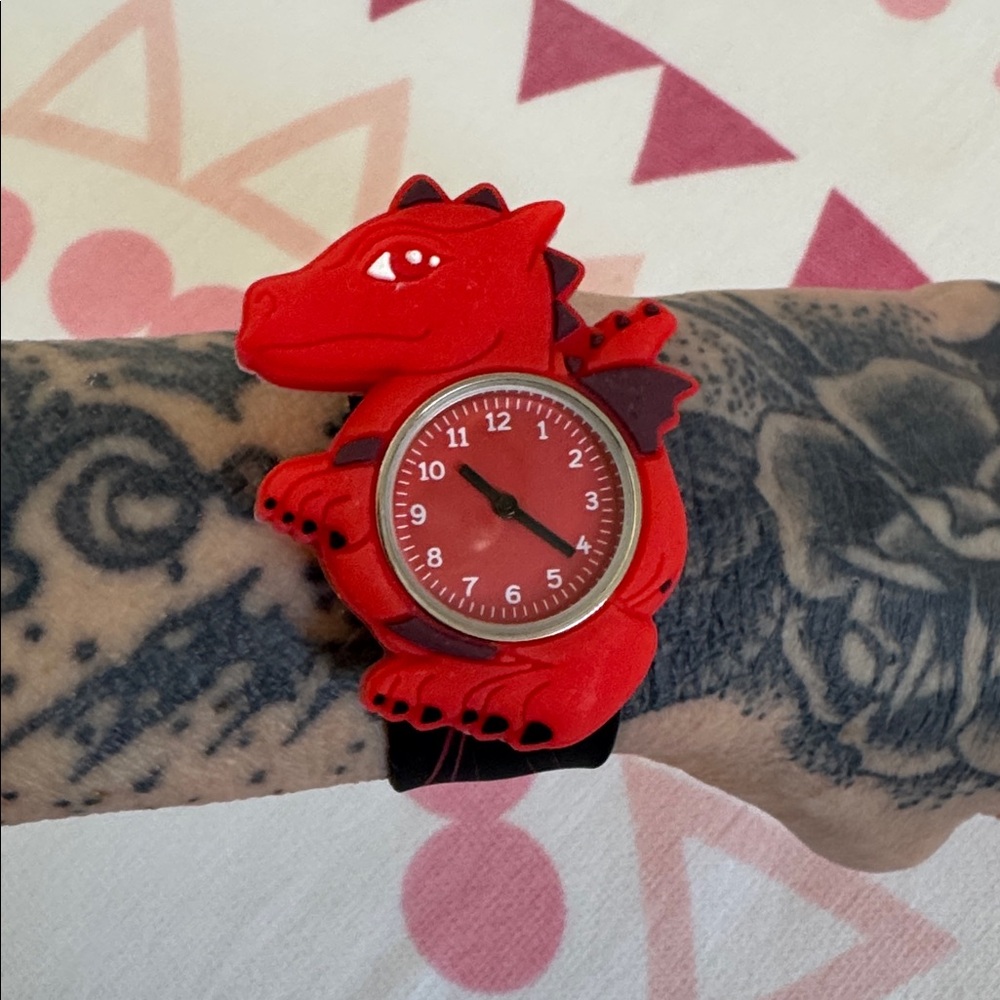 PYLONES slap watch